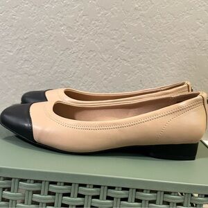Women's Two-Tone Ballet Flats